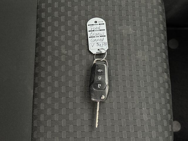 Ford TRANSIT CONNECT 1.5 EcoBlue 120PK Automaat | Imperiaal | Navigatie | Camera | 3-Persoons | Betimmering