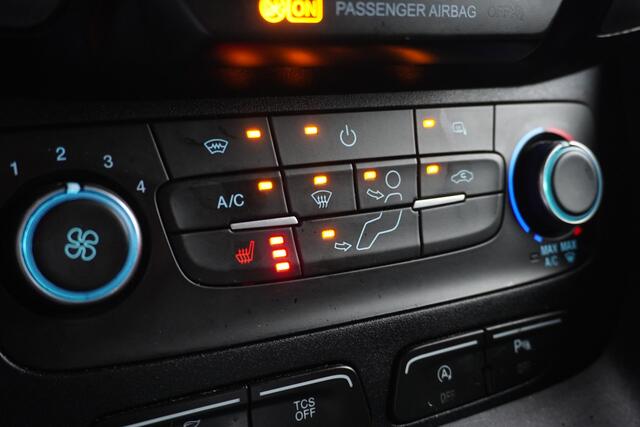 Ford TRANSIT CONNECT 1.5 EcoBlue L2 EURO 6 - Airco - Cruise - PDC - ¤9.900,- Excl.