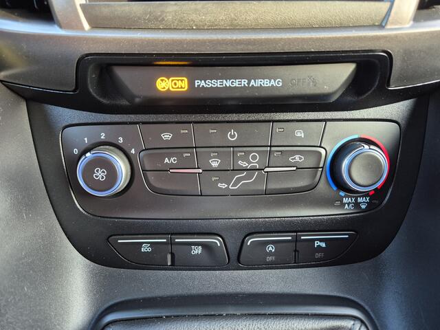 Ford TRANSIT CONNECT Benzine 100pk L1 Navigatie Camera CrC Pdc Lmv Betimmering in nieuwstaat