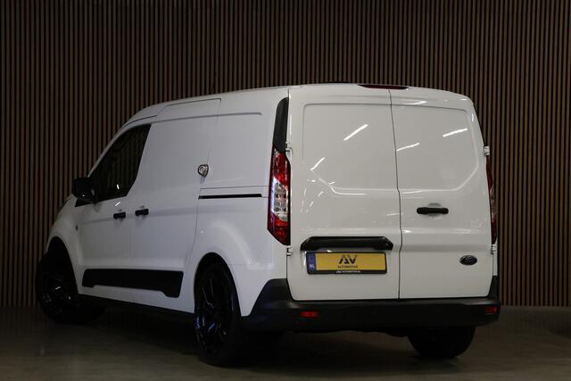 Ford TRANSIT CONNECT 1.5 EcoBlue L2 120 PK | CarPlay | Camera | Stoelverwarming | Betimmering | 3-Zitter | Airco | Nieuwe APK | Dealer onderhouden | Euro 6