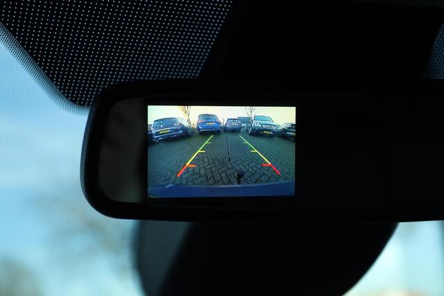 Ford TRANSIT CONNECT 1.5 TDCI L1 TREND 3-ZITS AUT. | CAMERA | VOORRUITVERW. | TREKHAAK | PDC