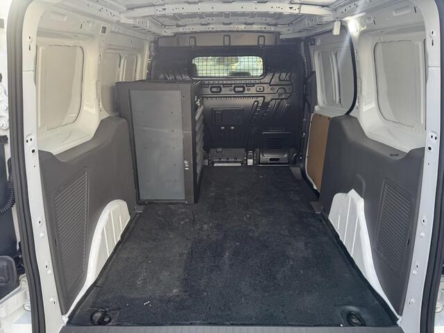 Ford TRANSIT CONNECT 1.5 EcoBlue L2 Trend 100pk | Achteruitrijcamera | Licht metalen Velgen | Bluetooth | 3 persoons |