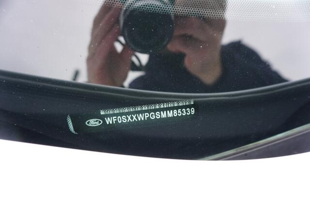 Ford TRANSIT CONNECT 101pk L2 Trend Cruise control Trekhaak Airco DAB+ 3-Zits Stoelverwarming Bluetooth