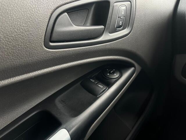 Ford TRANSIT CONNECT 1.5 EcoBlue L1 Trend, Airco, Bluetooth, Radio, Trekhaak, Schuifdeur, NAP