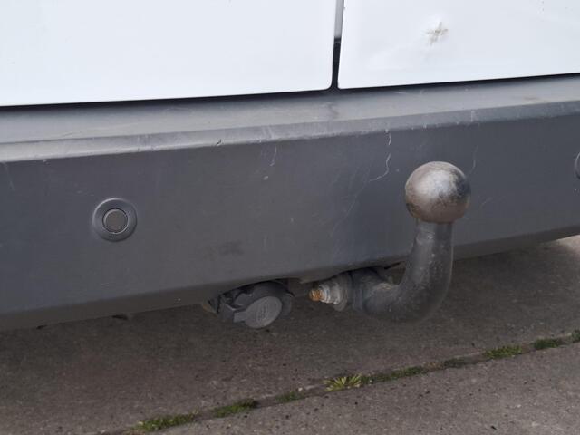 Ford TRANSIT CONNECT 1.5 TDCI L2 Trend HP AIRCO / TREKHAAK / EURO 6 / 3 ZITS