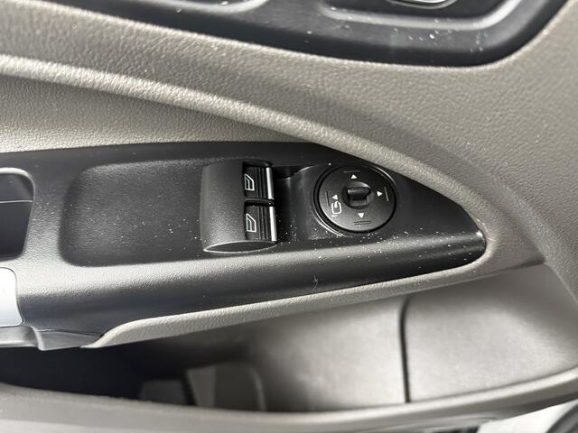 Ford TRANSIT CONNECT 1.5TDCi Automaat 120PK | 3-Zits | Multimedia | Camera | Airco | Cruise | Betimmering