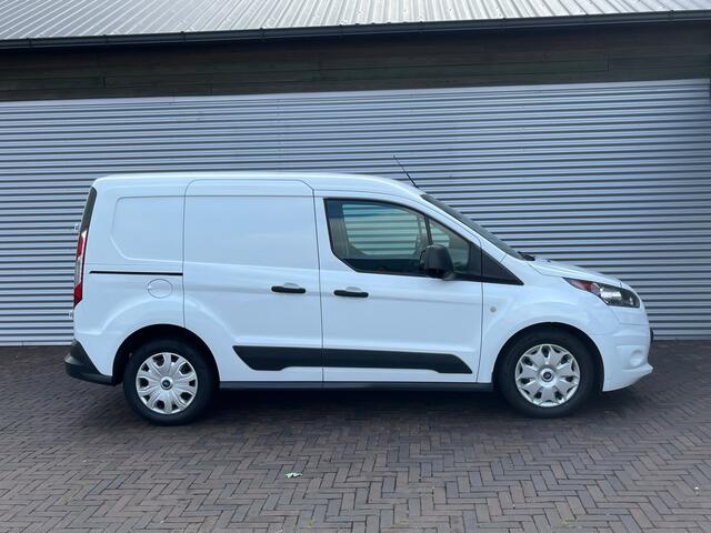 Ford TRANSIT CONNECT 1.0 Ecoboost L1 Ambiente lage km