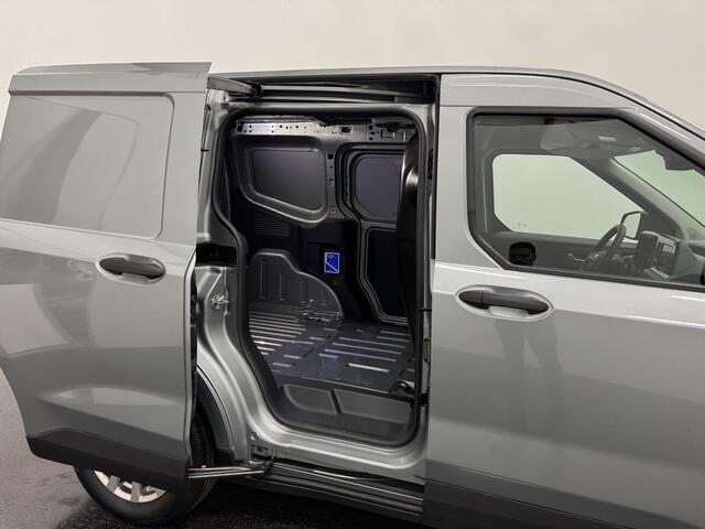 Ford TRANSIT COURIER 1.0 EcoBoost Trend met o.a. een Achteruitrijcamera, Parkeersensoren voor en achter, 16 inch lichtmetalen velgen en Climate control