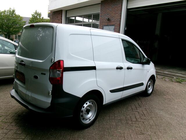 Ford TRANSIT COURIER 1.0 Economy Edition BENZINE Prijs is Ex BTW schade achterdeur
