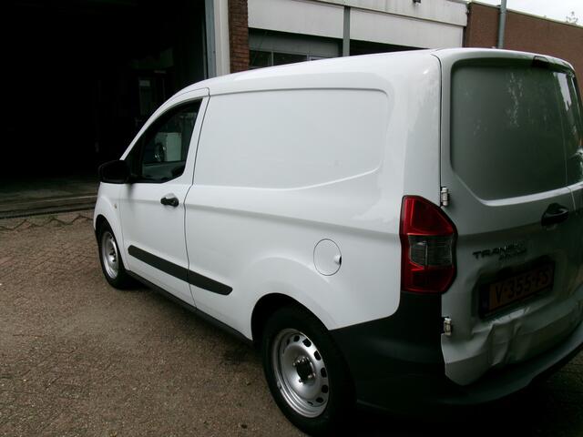 Ford TRANSIT COURIER 1.0 Economy Edition BENZINE Prijs is Ex BTW schade achterdeur