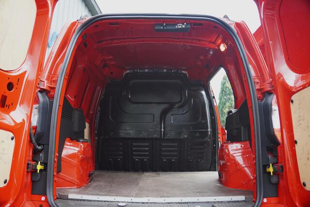 Ford TRANSIT COURIER 1.0 Sport, AIRCO, BTW-VRIJ / MARGE, STOELVERWARMING,