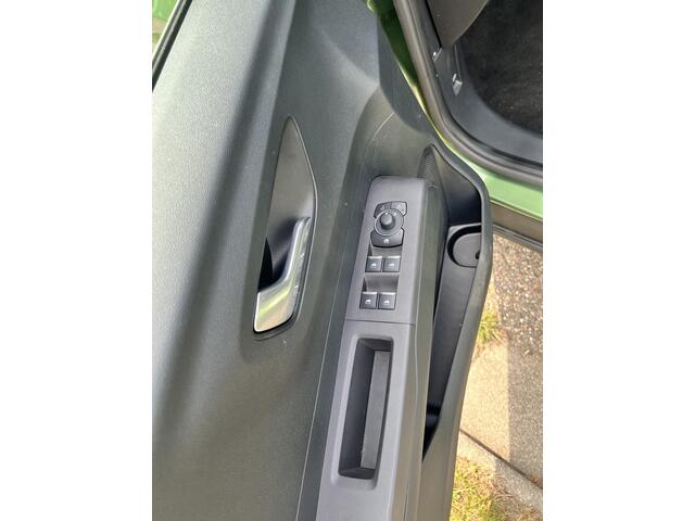 Ford TRANSIT COURIER 1.0 EcoBoost Limited