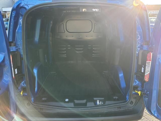 Ford TRANSIT COURIER 1.0 EcoBoost Limited | SCI | 125pk Automaat | Trekhaak | Achteruitrijcamera | Stoelverwarming | Lichtmetaal