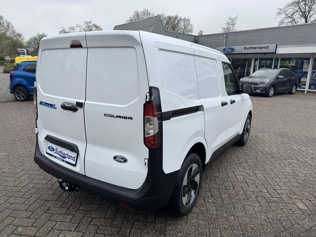 Ford TRANSIT COURIER E-Transit Trend 44 kWh 136pk | Trekhaak | LED Laadruimte verlichting | Driver assistance pack incl. Navigatie | Reserveband | Ford Voorraad