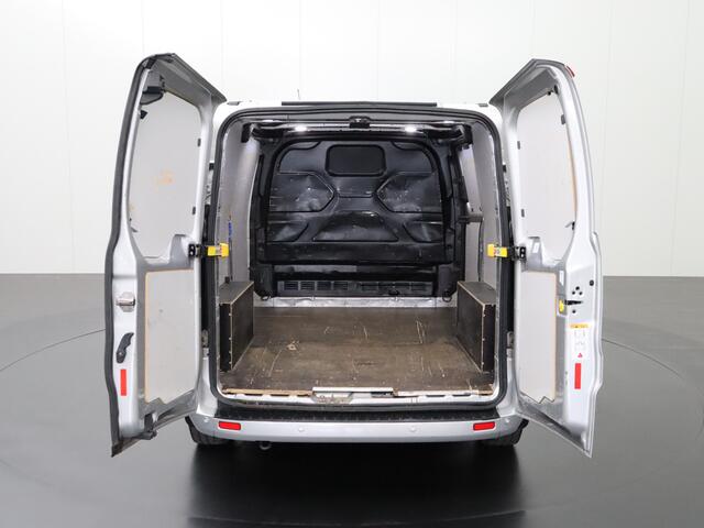 Ford TRANSIT CUSTOM 2.0TDCI 130PK Limited | Dakdraagsysteem | Airco | Navigatie | Camera | Cruise | 3-Persoons