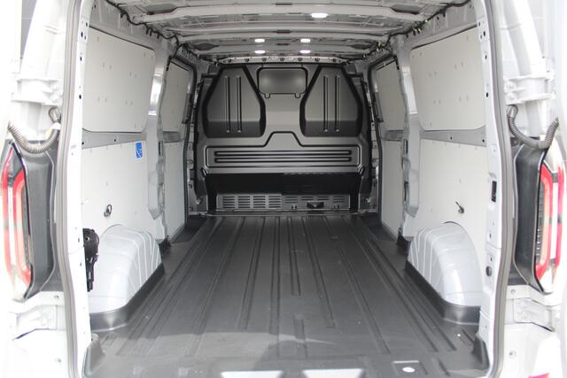 Ford TRANSIT CUSTOM 300 2.0 TDCI L2H1 Sport 170pk - 2x Schuifdeur - 19" LM velgen - ACC - Blind spot - Navi - Camera - Verwarmd stuur - 70l tank - Rijklaar