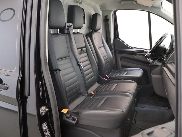 Ford TRANSIT CUSTOM 300 2.0 TDCI L2 H1 | TRAIL UITVOERING | LEDEREN BEKLEDING | NAVIGATIE | CAMERA | CRUISE CONTROL | TREKHAAK | LM VELGEN | TREEPLANKEN | NL AUTO