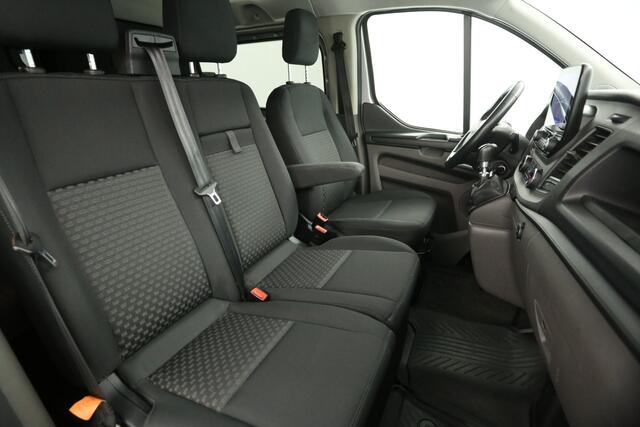 Ford TRANSIT CUSTOM 2.0 TDCI L2H1 | Dubbele Cabine | 6 Persoons | LED Trekhaak Airco Cruise Camera Carplay Navigatie PDC
