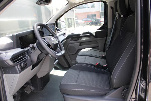Ford TRANSIT CUSTOM 320 2.0 TDCI L2H1 Trend 170pk - Navigatie - LED koplampen - Camera - Trekhaak - Rijklaar