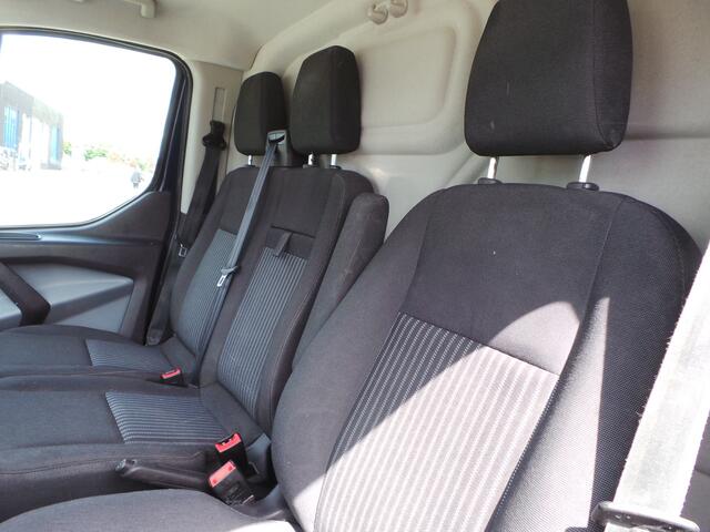 Ford TRANSIT CUSTOM 290 2.0 TDCI 105pk L2H1 Airco,NaviPdc,Trekhaak 3 persoons