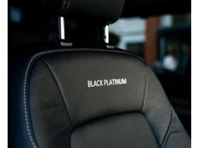 Ford TRANSIT CUSTOM 320 2.5 PHEV L2H1 Black Platinum DC 233pk | Netto bijtelling 2025 vanaf 461,- per maand! | Driver Assistance Pack Ultimate | Dubbele Zijschuifdeuren | Ford Voorraad