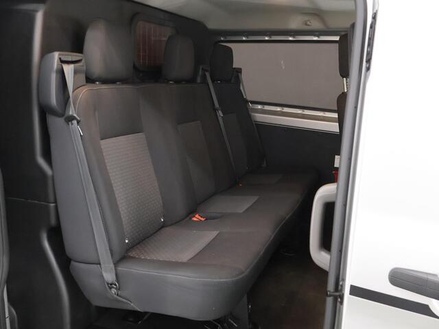 Ford TRANSIT CUSTOM 300 2.0 TDCI L2 H1 | DC | SPORT | BI-XENON | TREKHAAK 2800 KG AHW | NAVIGATIE | STOELVERWARMING | CRUISE CONTROL | 18" LICHTMETALEN WIELEN | AIRCO | DAK RAILING
