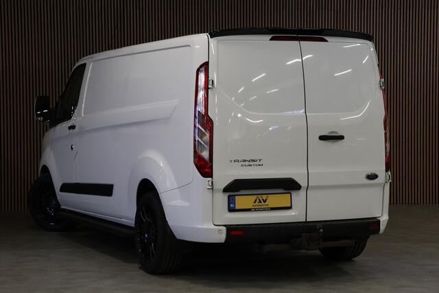 Ford TRANSIT CUSTOM 320 2.0 TDCI L2H1 | Raptor Edition | Camera | CarPlay | Stoelverwarming | | 3-Zitter | DAB | Cruise control | PDC V+A | LED | Nieuwe APK | Dealer onderhouden