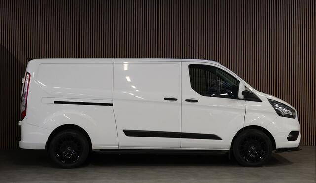 Ford TRANSIT CUSTOM 320 2.0 TDCI L2H1 | Raptor Edition | Camera | CarPlay | Stoelverwarming | | 3-Zitter | DAB | Cruise control | PDC V+A | LED | Nieuwe APK | Dealer onderhouden