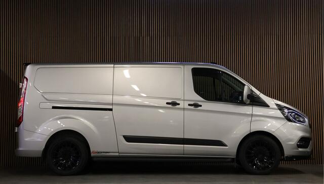 Ford TRANSIT CUSTOM 300 2.0 TDCI L2H1 | Raptor Edition | CarPlay | Camera | Cruise control | 3-Zitter | Airco | Trekhaak | NAP Logisch | Dealer onderhouden | Nieuwe APK
