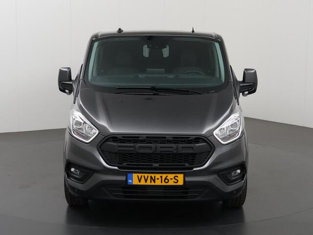 Ford TRANSIT CUSTOM 300 2.0 TDCI Aut. | L2 H1 | Limited | DC | MARGE | Schuifdeur L+R | Trekhaak | LM Velgen | Lederen Bekleding | Apple Carplay | ¤45.381,- INCL BPM