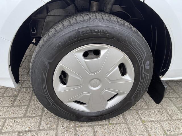 Ford TRANSIT CUSTOM 280 2.0 TDCI L1H1 Trend / vaste prijs rijklaar ¤ 14.950 ex btw / euro 6 diesel / bpm vrij / lease vanaf ¤ 252 / airco / cruise / navi / trekhaak / imperial / camera !