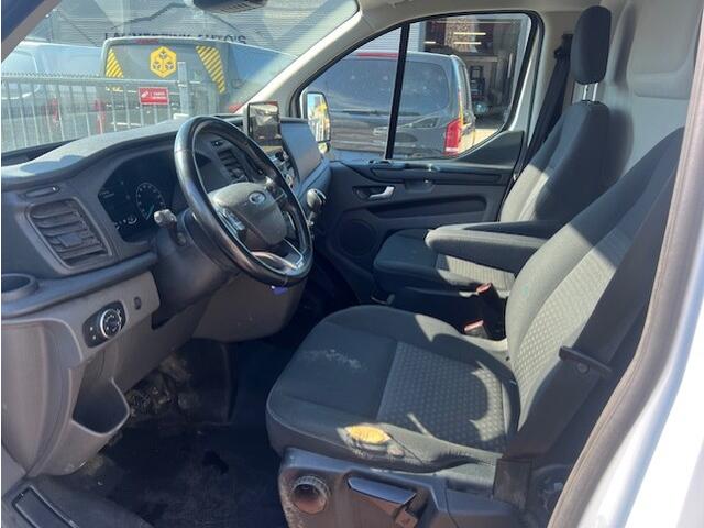 Ford TRANSIT CUSTOM 300 2.0 TDCI 96KW L2H1 LANG AIRCO KLIMA NAVI CAMERA EURO6