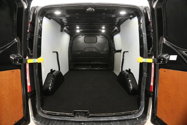 Ford TRANSIT CUSTOM 300 2.0 TDCI L1H1 Trail Airco Camera Cruise Carplay Navi PDC 3 Persoons LED 20''LMV Trekhaak