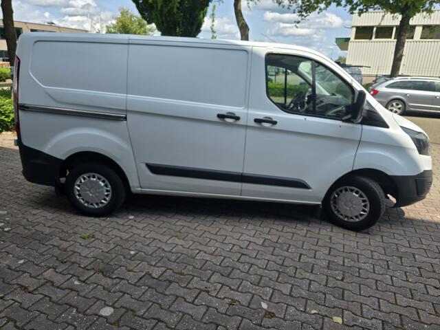 Ford TRANSIT CUSTOM 250 2.2 TDCI L1H1 BASE