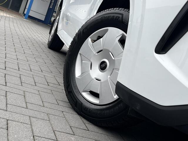 Ford TRANSIT CUSTOM 320 L1 Trend AWD | Vierwielaandrijving | Automaat | Nieuw model | Stoelverwarming | Camera