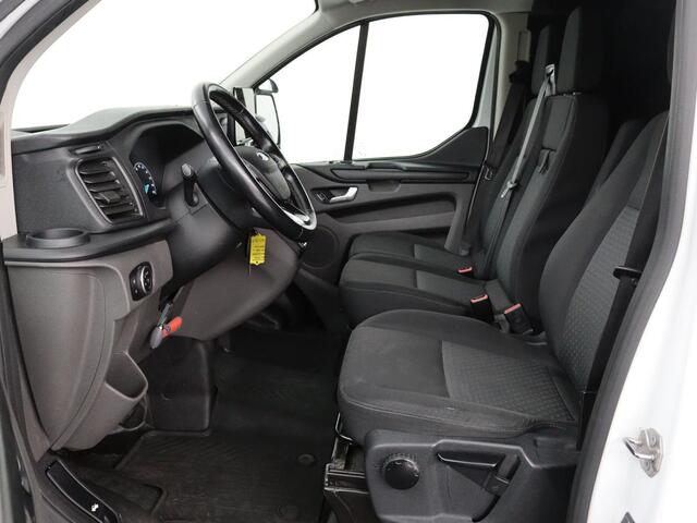 Ford TRANSIT CUSTOM 2.0 TDCI L1H1 Trend | Automaat | Trekhaak | Camera | Navigatie | Cruise control | Airco | Bluetooth | DAB