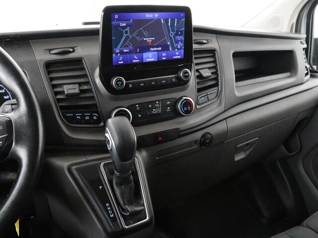 Ford TRANSIT CUSTOM 2.0 TDCI L1H1 Trend | Automaat | Trekhaak | Camera | Navigatie | Cruise control | Airco | Bluetooth | DAB