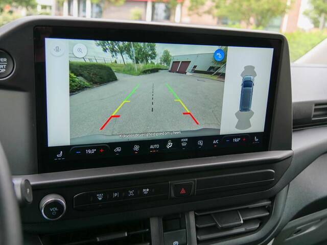 Ford TRANSIT CUSTOM 320 2.0 TDCI 136PK Automaat L2H1 Dubbele Cabine Trend | CAMERA | APPLE CARPLAY |