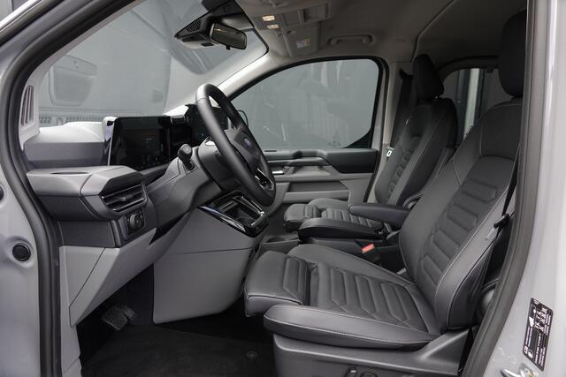 Ford TRANSIT CUSTOM L2H1 2.5 PHEV 233Pk Aut. | Tourneo Titanium X | Plug In Hybrid | 8-Persoons | 360° Camera | 2xSchuifdeur | Trekhaak | Treeplanken | 19''