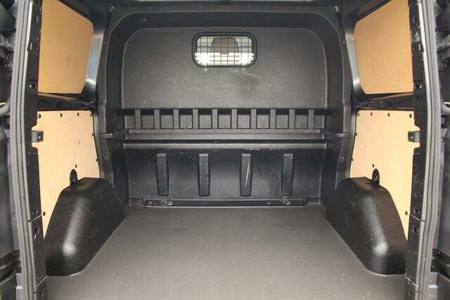 Ford TRANSIT CUSTOM 290 2.0TDCI 170pk L1H1 Limited DC | Leder | L+R Zijdeur | Trekhaak | Camera | Navi | Lease 342,- p/m
