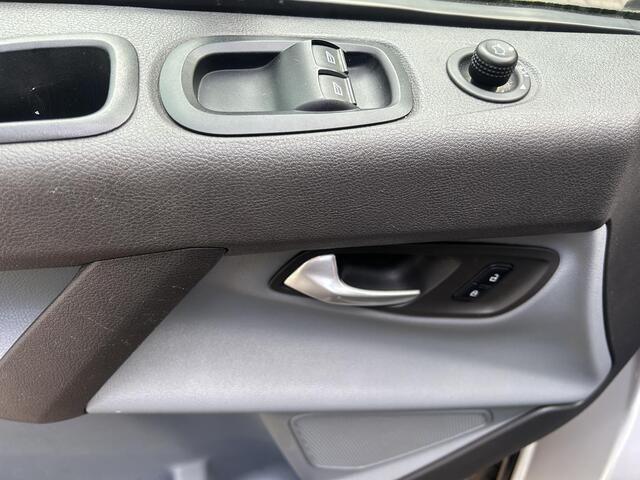 Ford TRANSIT CUSTOM 270 2.0 TDCI L1H1 Trend Euro 6| 131 PK | trekhaak | Camera | Navi |
