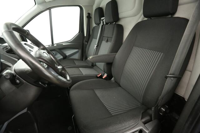 Ford TRANSIT CUSTOM 2.0 TDCI L2H1 Airco Cruise Camera Trekhaak 2xSchuifdeur 3 Persoons PDC Elektrpakket