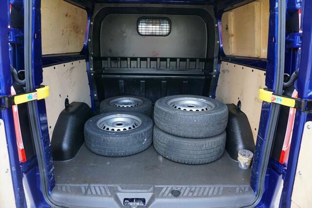 Ford TRANSIT CUSTOM 290 | 170 PK | L2H1 Anniversary Edition DC | Airco | Cruise | Stoelverwarming | Trekhaak 2800 KG