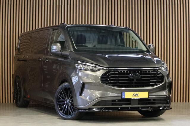 Ford TRANSIT CUSTOM 320 2.0 TDCI 150 PK L2H1 Limited | L+R Schuifdeur | ACC | Blind Spot | Camera | Lane Assist | Stoelverwarming | CarPlay | Navigatie | Raptor Edition | Trekhaak | 3-Zitter | MODELJAAR 2025 | Verlengde fabrieksgarantie tot 12-2029