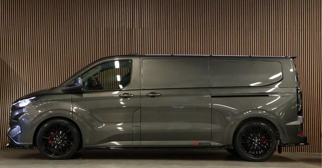 Ford TRANSIT CUSTOM 320 2.0 TDCI 150 PK L2H1 Limited | L+R Schuifdeur | ACC | Blind Spot | Camera | Lane Assist | Stoelverwarming | CarPlay | Navigatie | Raptor Edition | Trekhaak | 3-Zitter | MODELJAAR 2025 | Verlengde fabrieksgarantie tot 12-2029