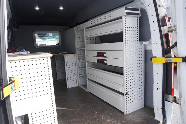 Ford TRANSIT CUSTOM 2.0 TDCI L2H2 130PK Automaat 2x schuifdeur EURO 6 - Airco - Navi - Cruise - Stoelverwarming - ¤12.900,- Excl.