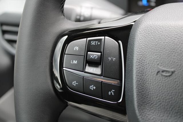 Ford TRANSIT CUSTOM 320 2.0 TDCI L2H1 Trend 170pk - 4x4 AWD - 2x Schuifdeur - Carplay - Android - Camera - Stoelverwarming - Verwarmd stuurwiel - Rijklaar