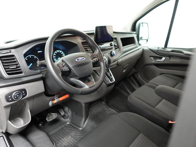 Ford TRANSIT CUSTOM 130pk Automaat L2H1 Trend Dubbele cabine Navigatie Cruise control Camera Parkeersensoren Imperiaal Airco Trekhaak