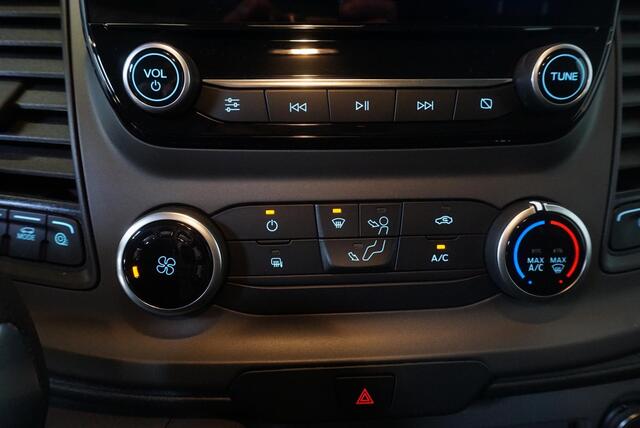 Ford TRANSIT CUSTOM 280 2.0 TDCI L1H1 130pk Trend Edition Automaat | Navigatie | DAB| PDC | Airco | Camera | Apple Carplay/Android Auto | Trekhaak | Lichtmetalen Velgen