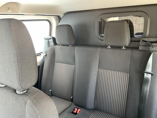 Ford TRANSIT CUSTOM 290 2.0 TDCI L2H1 6 Zits Trend DC Airco Cruise Trekhaak 2150 kg Camera Euro 6 Export